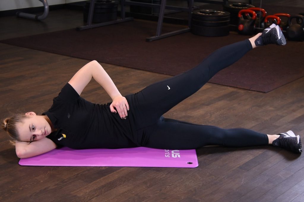 Odwodzenie nogi w leżeniu bokiem