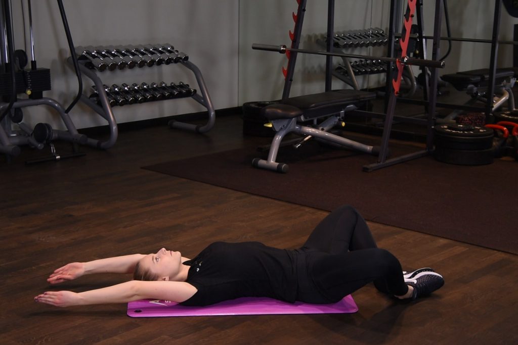 Sit – up ze złączonymi stopami