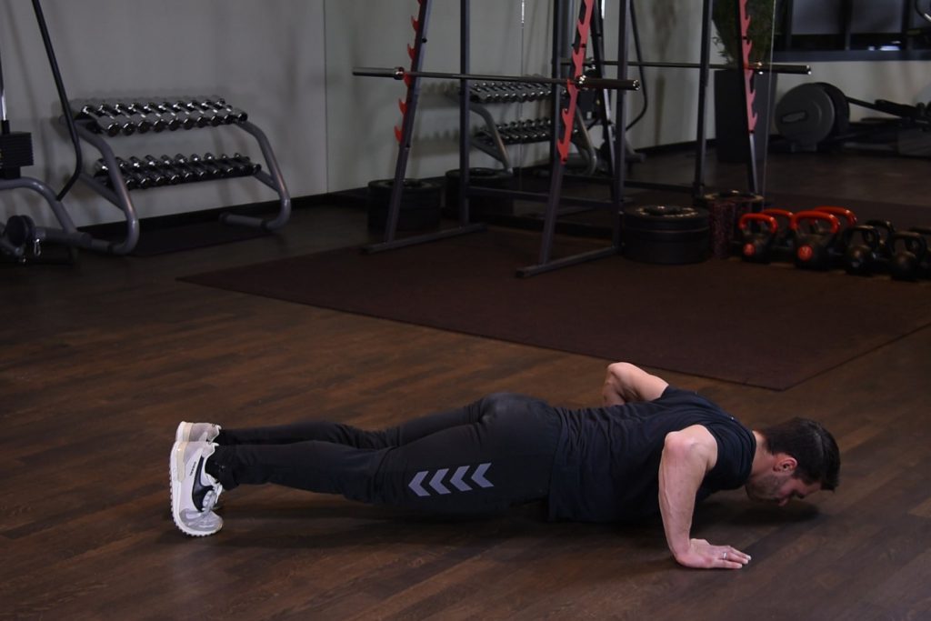 Pompki szeroko z ramionami